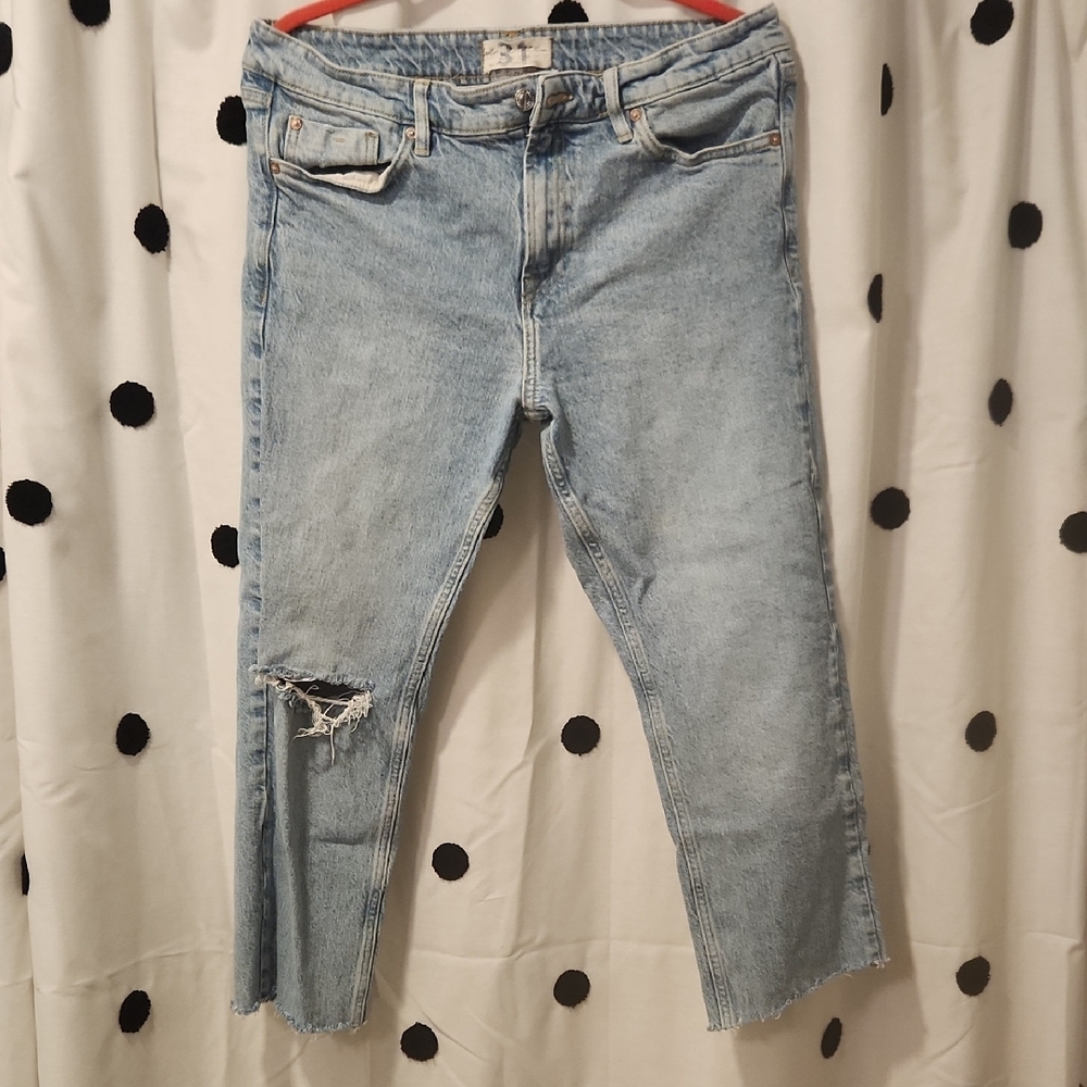 We The Free Light Blue Ripped Ankle Jeans 31